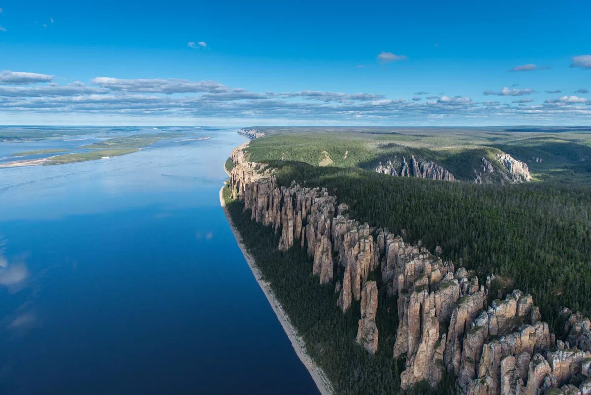 Большая река в якутии