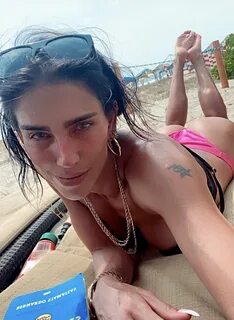 Slideshow bárbara de regil nude.