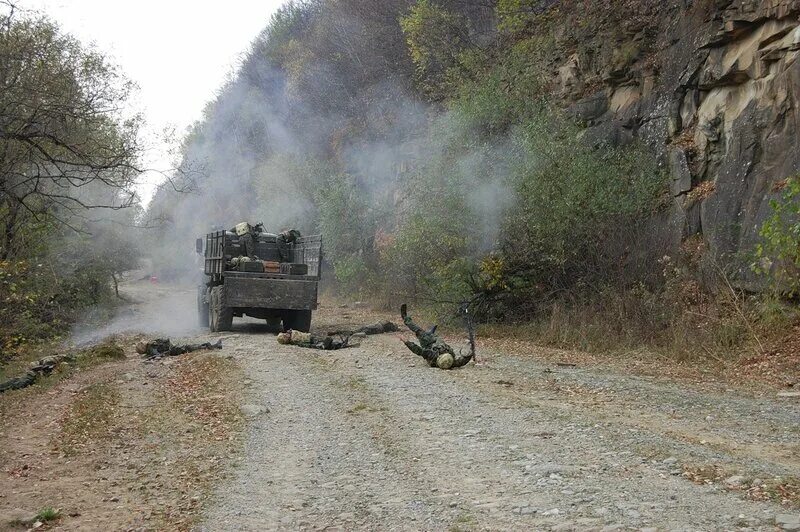 Засада на дорогах. 34 ОМСБР Горная. 34 Бригада Горная. Владикавказ Военная часть. 34 Бригада управления Владикавказ.