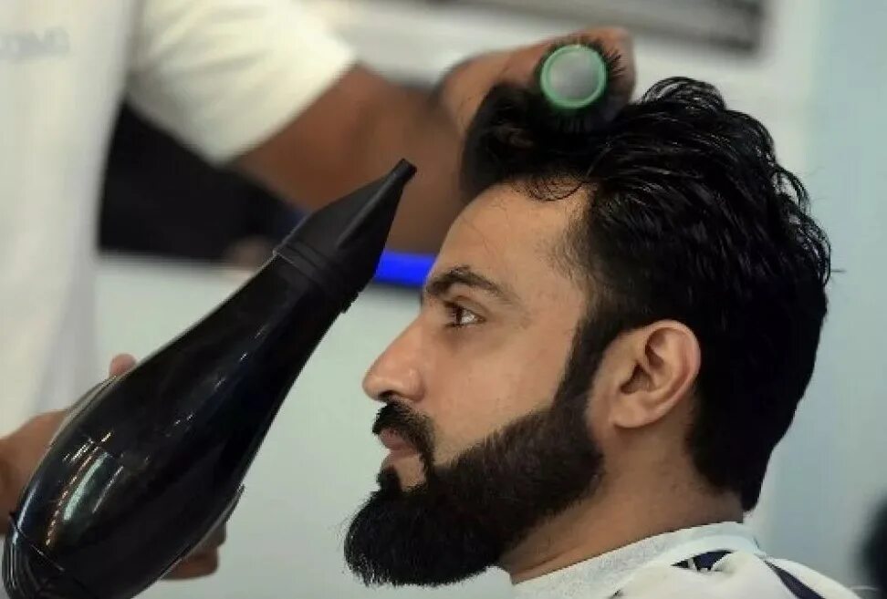 Стричься в исламе. Стричься в исламе. Можно ли стричь волосы в исламе. Форма мусульманской бороды. Когда можно стричь ногти в исламе.