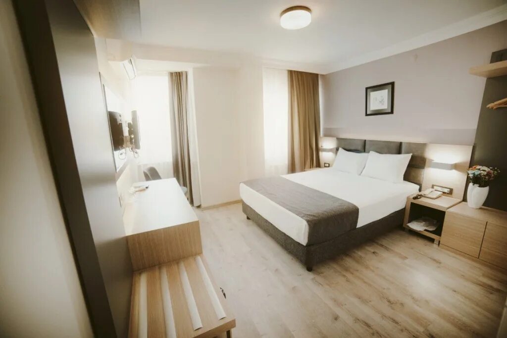 Гостиница helen санкт-петербург. Хелен отель санкт-петербург. Helen-hotel. Санкт хелена. Отель helen санкт-петербург.