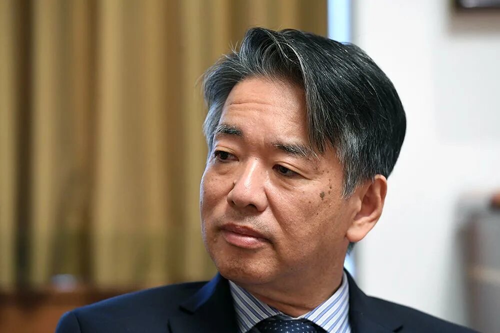 Японский посол. Тоёхиса Кодзуки. Посол Кодзуки. Аики Тосихиро посол Японии. Посол Японии Сегимицу а.