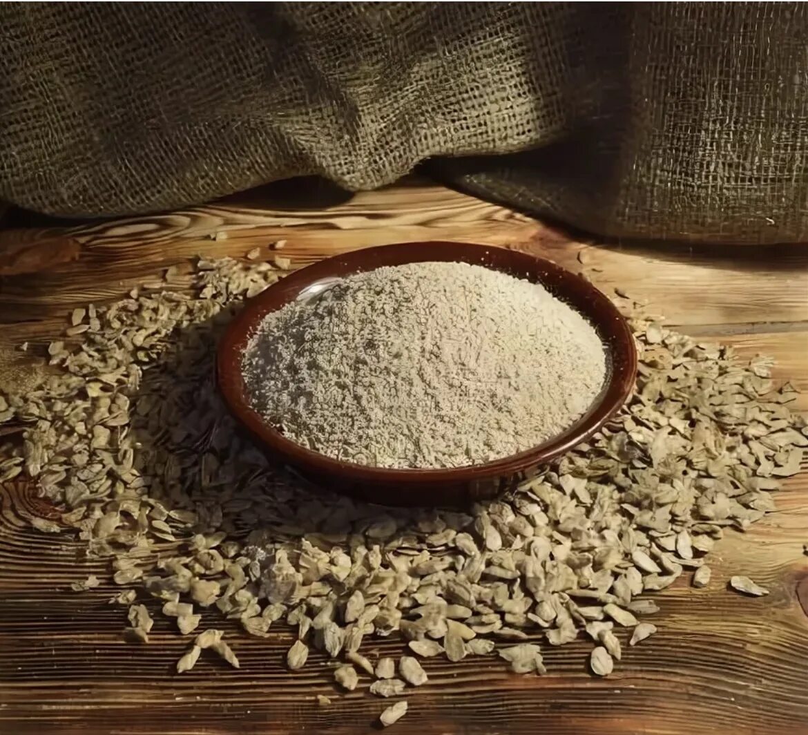 Масло подсолнечника. Поварова подсолнечный. Козинак подсолнечный 50 г азовская кф. Козинаки азовская кондитерская фабрика. Масло подсолнечное импортное.