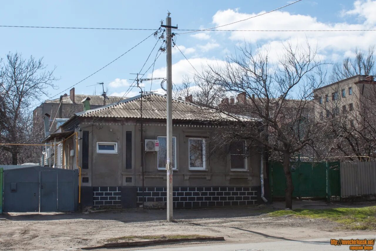 Буденновская улица Новочеркасск. Новочеркасск улица Маяковского. Новочеркасск ул Буденновская 211. Новочеркасск ул.Буденновская 213.