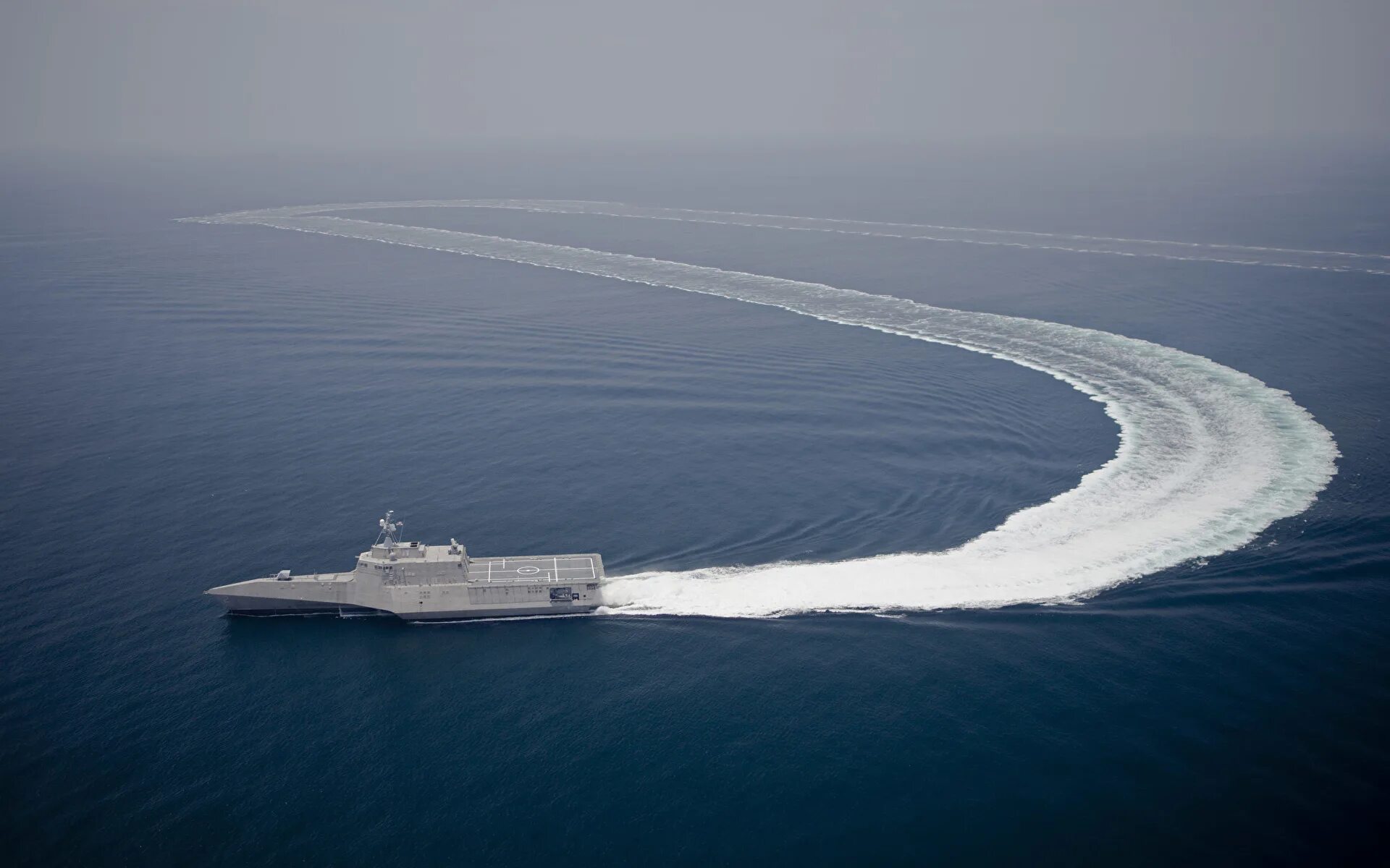 USS Independence. Independence корабль. USS Gabrielle Giffords. Морской флот подводная лодка. Корабли 2000 года