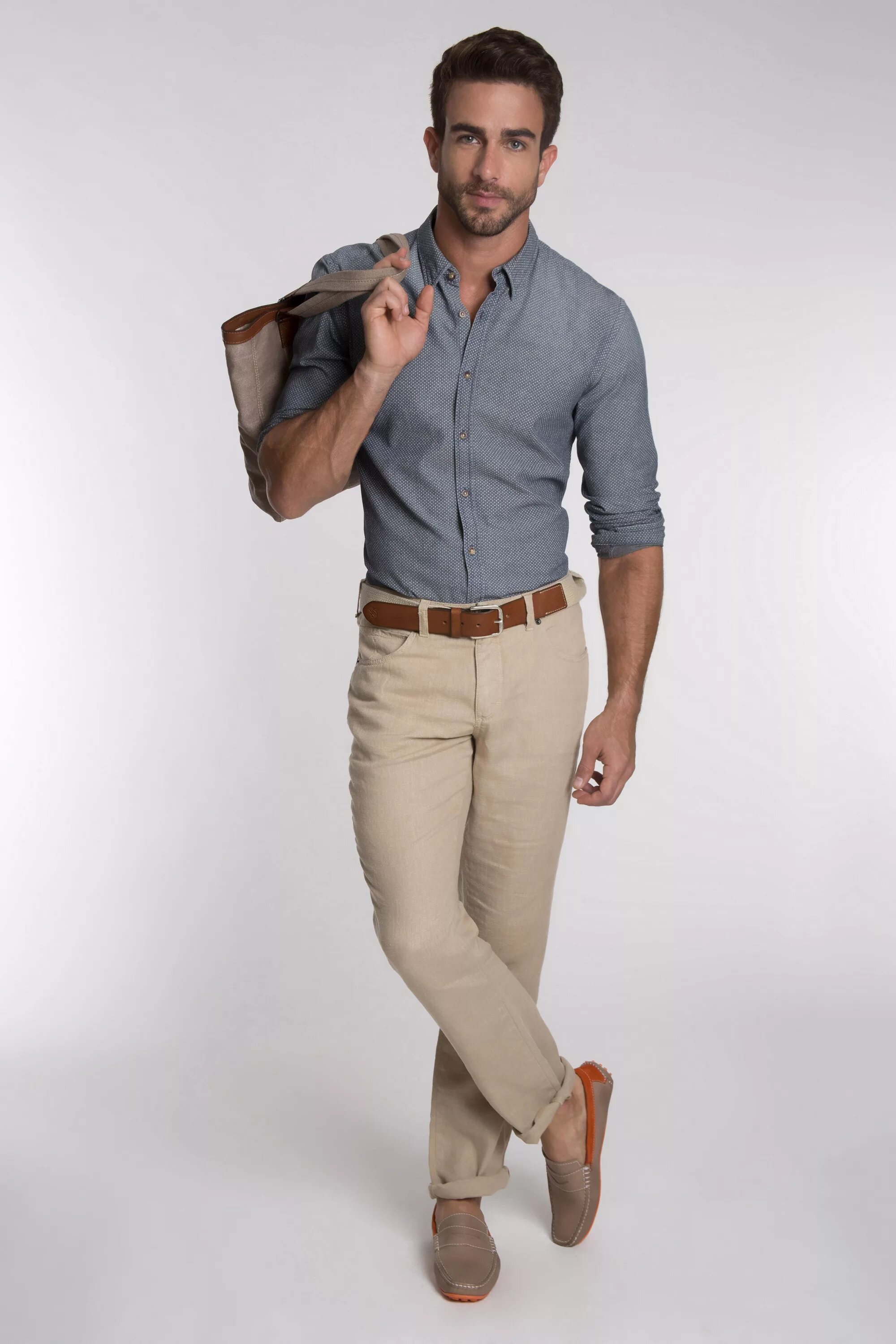 Топсайдеры смарт кэжуал. Men fashion polo. Мужской повседневный стиль. Мужской кэжуал 2022 лето. Стиль смарт кэжуал (business casual).