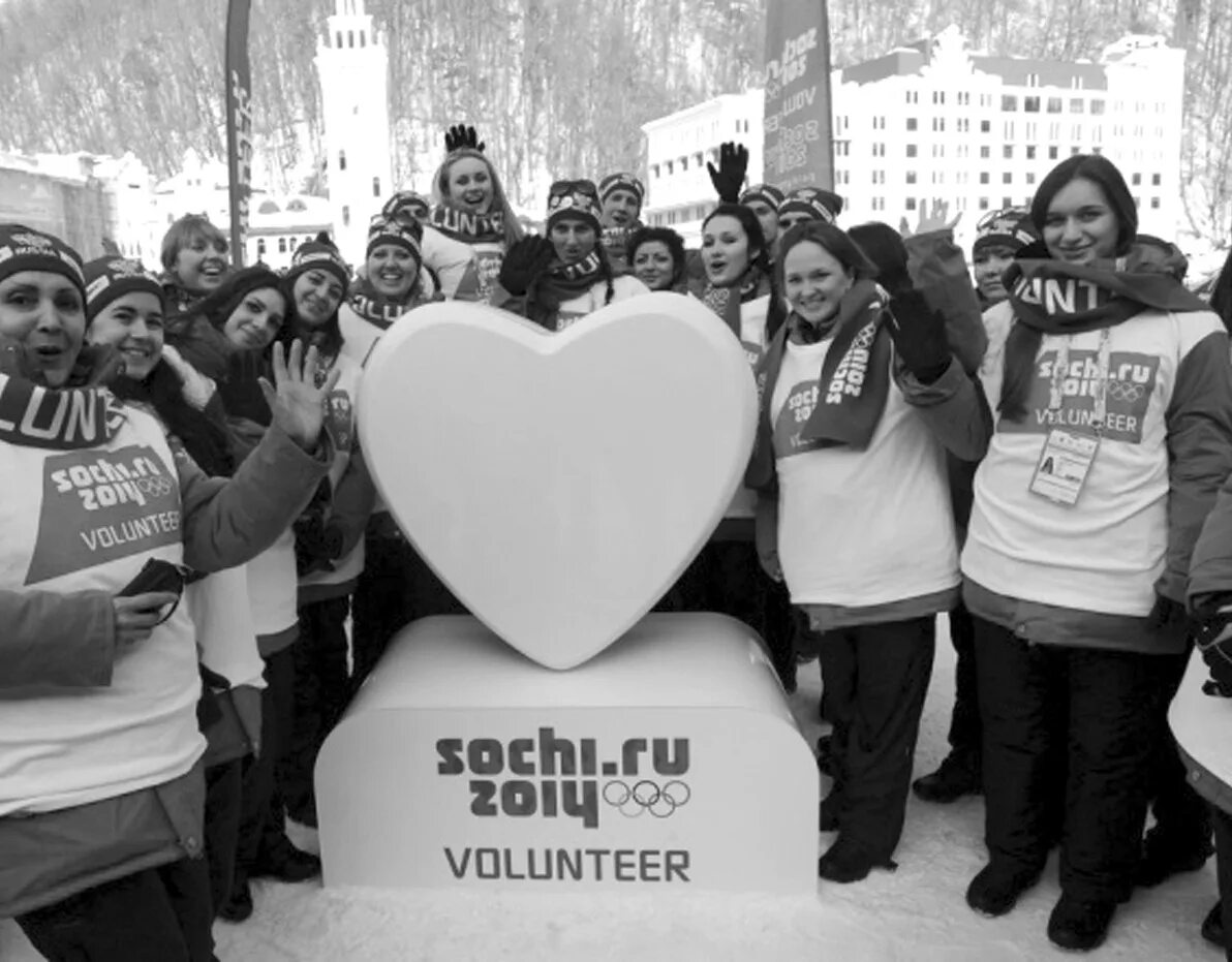 волонтеры сочи 2014. волонтеры олимпиада 2014. волонтеры 2014. волонтеры на олимпиаде. волонтеры 2014.