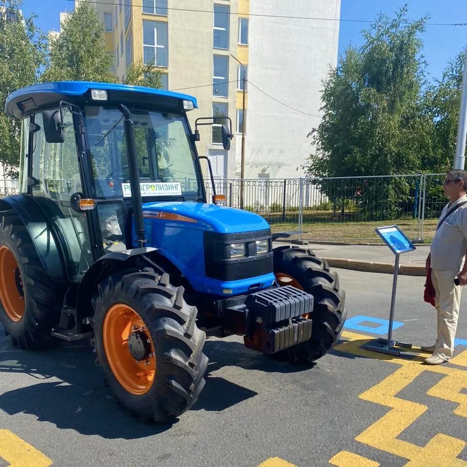Трактора башкирии. Агромаш 90тк. трактор агромаш. новые трактора. белорусский трактор.
