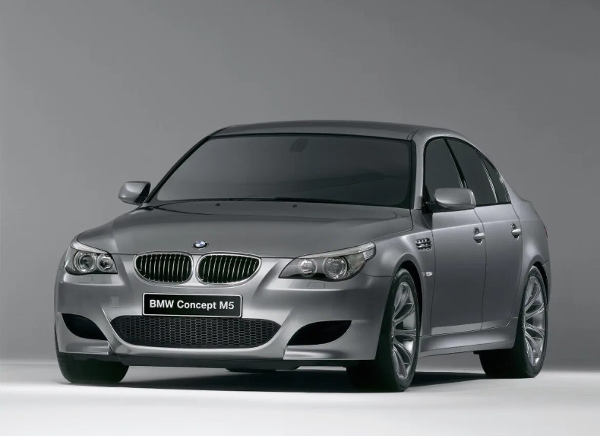 BMW m5 e60 2004. БМВ м5 ф60. БМВ 5 е60. BMW 5 e60 2004. Бмв е60 2004