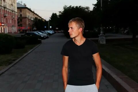 Если парню 20 лет