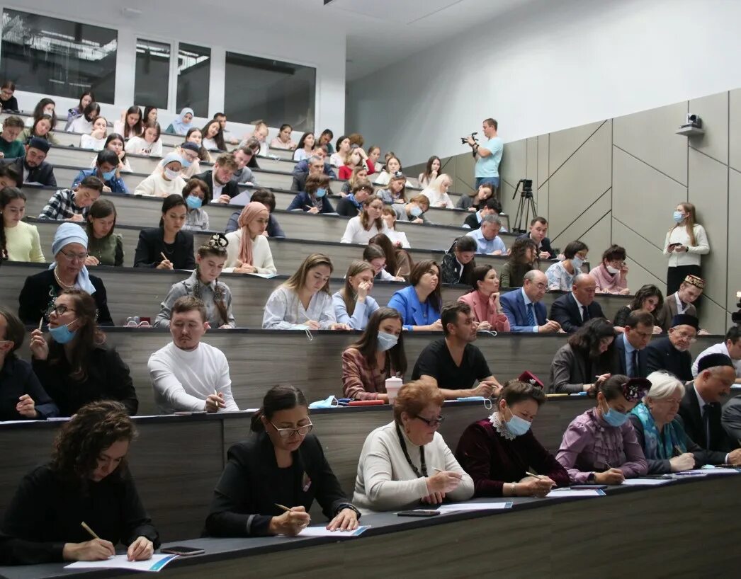 Выступить университет. Вуз без вступительных. Юрфак твгу. Вгуэс отзывы. Поступить в университет.