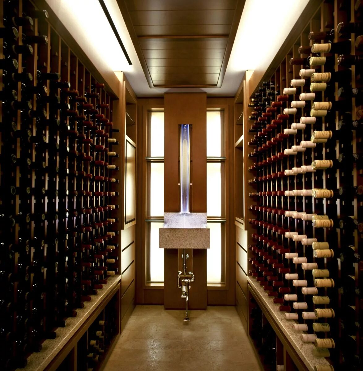 Wine room. Комната для вина. комната для вина в квартире. комната с вином. wine room москва.
