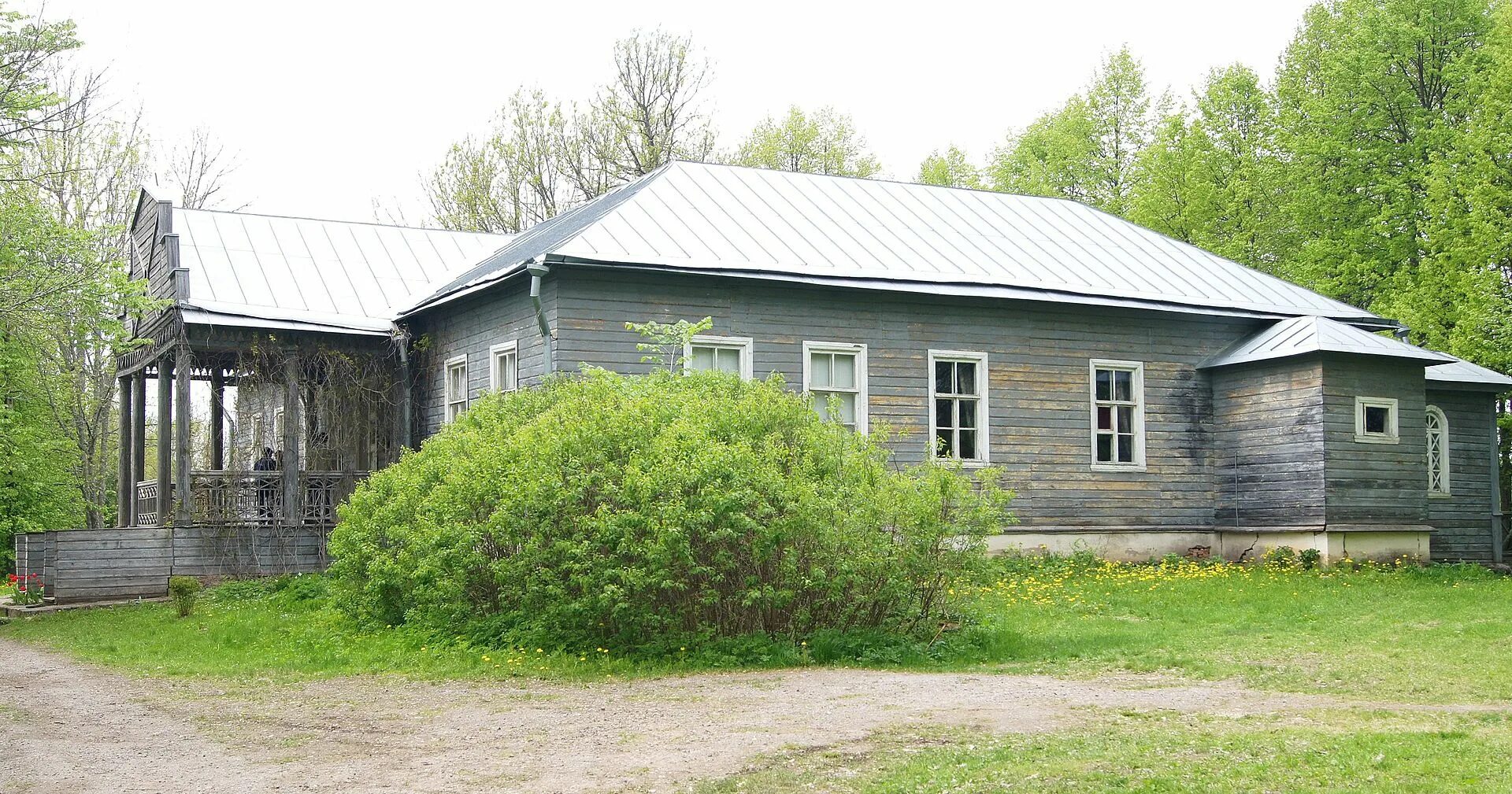 Усадьба римского корсакова в псковской. Вечаша усадьба Римского-Корсакова. Псковская область мемориальный музей усадьба Римского Корсакова. Музей Римского-Корсакова в Псковской области Вечаша. Любенск усадьба Римского Корсакова.