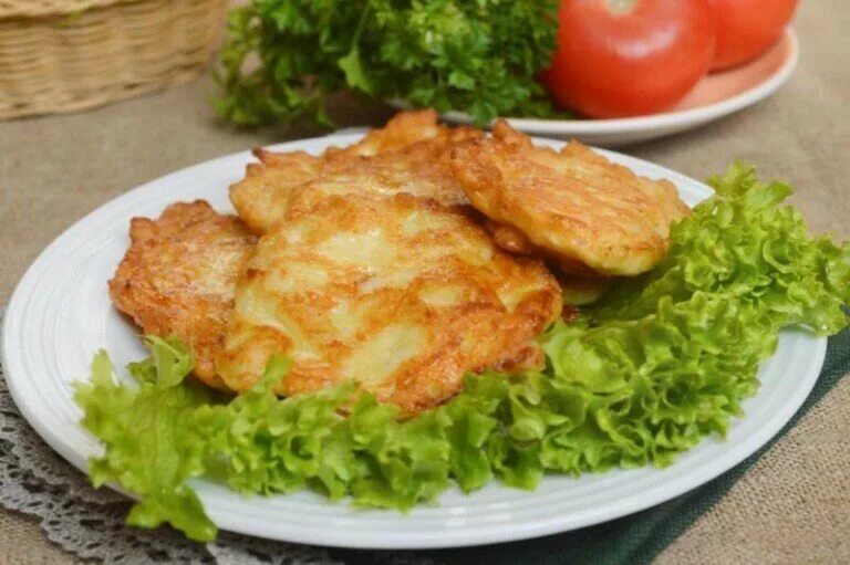 Котлетки из куриного филе с майонезом. Шницель по-министерски. котлеты по-министерски из куриной. шницель из филе курицы. шницель куриный по министерски.
