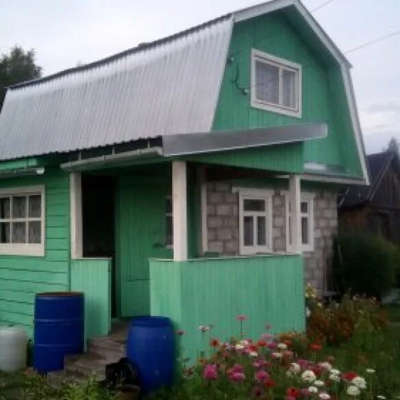 В деревне и на даче. Дача сад киров. Продаётся коттедж в п. Необычный дом перед вахрушами в слободском районе. Авито кировская.