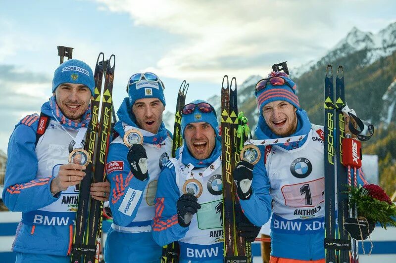 Биатлонист. Биатлон мужчины чемпионат. Биатлон мужчины чемпионат. Мужская сборная по биатлону. Биатлон мужчины чемпионат.