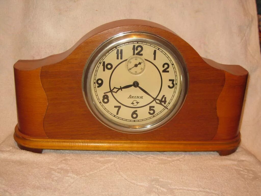 Часы настольные "Маяк", СССР стоимостью 2490 руб.