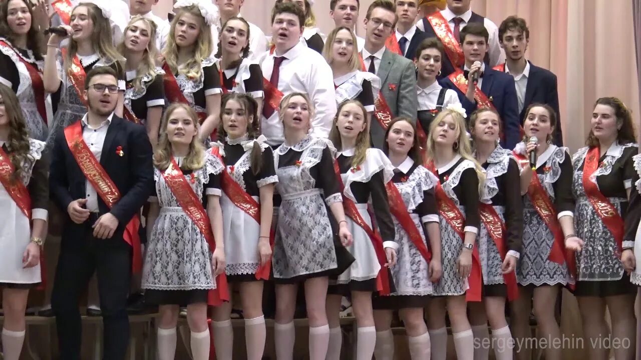 Видео выступление классов. Выступление выпускников. гимназия 4 лыткарино. выпускной выступление выпускников. гимназия 1 лыткарино.