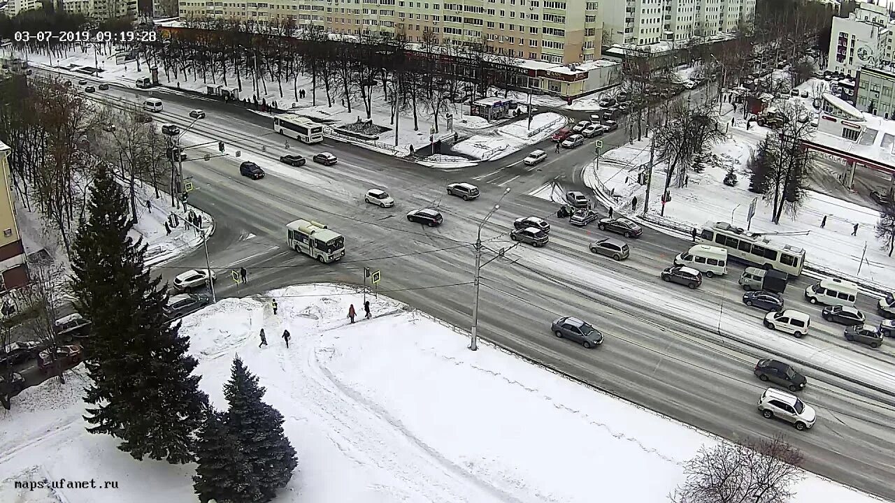 Мир проспект октября. Перекресток Галле проспект октября Уфа. Уфа перекрëсток проспект октября и Шафиева. Перекресток Галле проспект октября Уфа светофоры. Перекрёсток округ Галле Уфа.