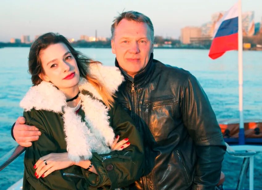 Как выглядит жена журавлева. Наталья дубонос и анатолий журавлев. Как выглядит жена журавлева. Сергей сарычев муж марины журавлевой. Как выглядит жена журавлева.