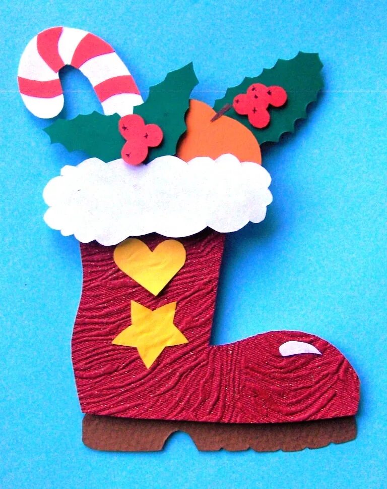 Какую можно сделать аппликацию на новый год. Аппликация натновый год. Новый год. Зимняя поделка в детский сад. Новогодняя аппликация из бумаги.