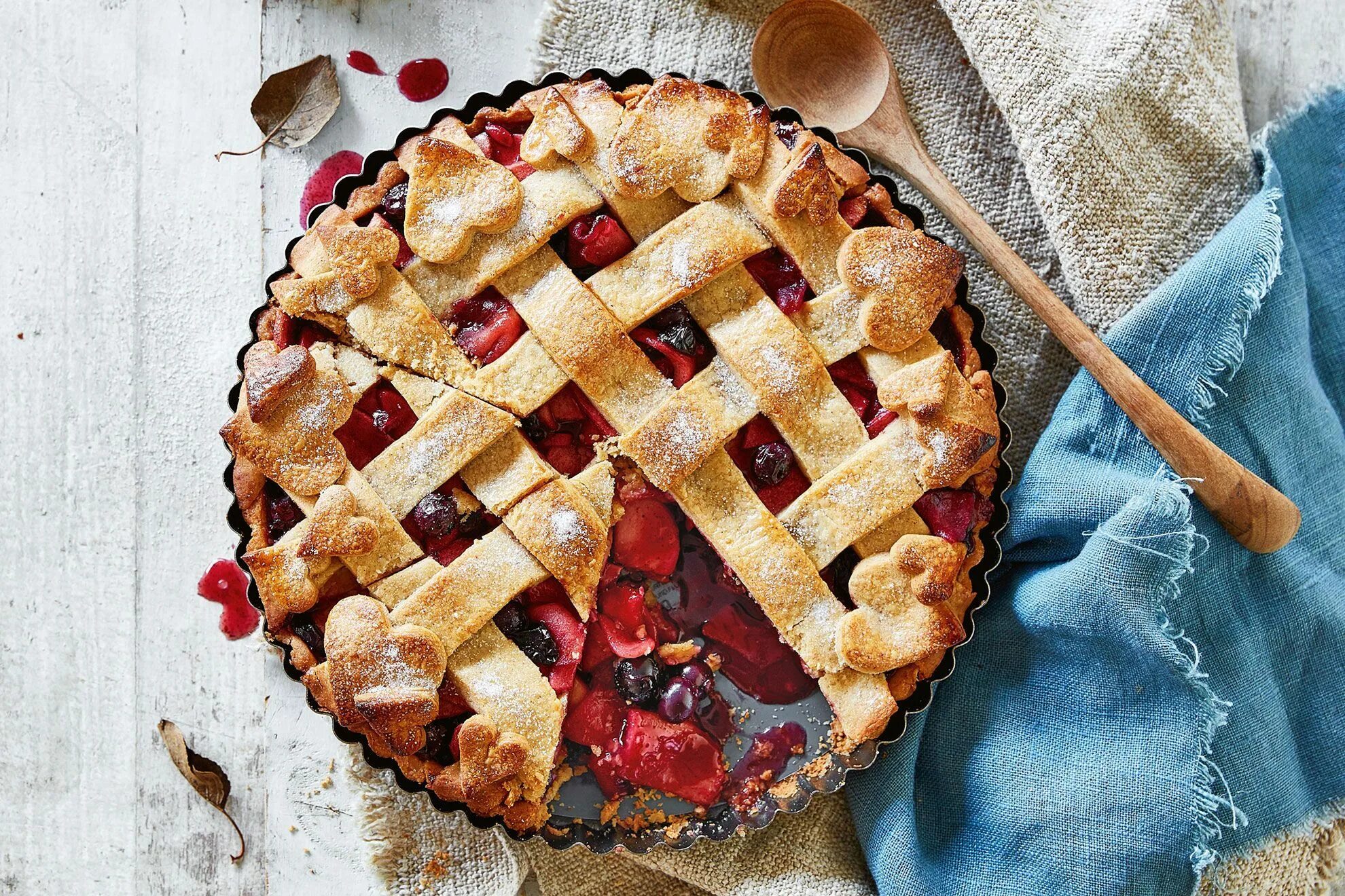 Pie сайт. Apple pie with cherry. with pie. diet pastry recipe. pie de pie with friends.