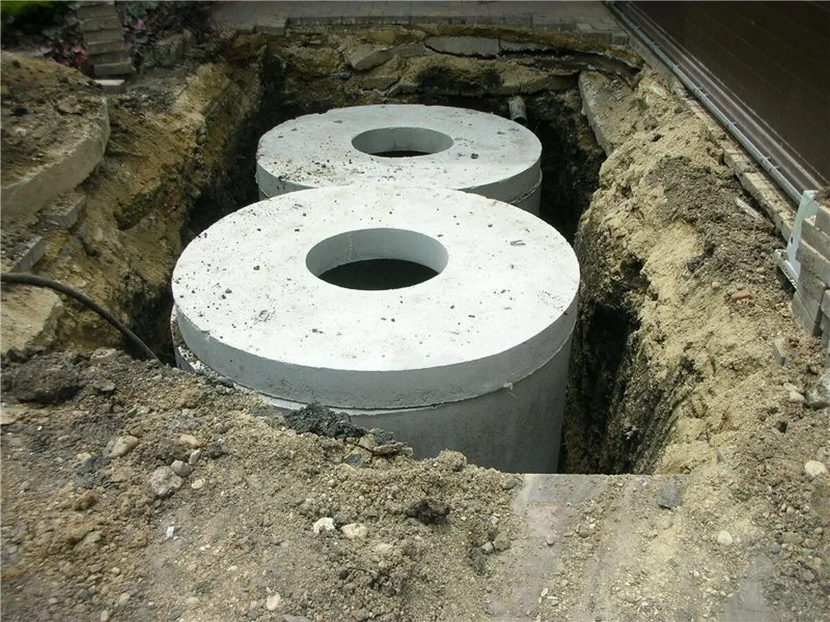 Установка жби колец. Кольцо бетонное 3м. жб кольца 3м. септик из жби колец 1.5. септик 3 бетонных кольца.