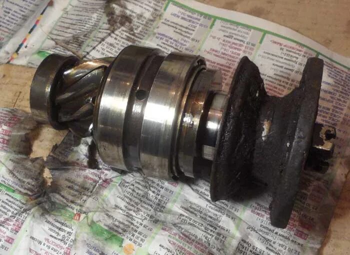 Как поменять подшипник хвостовика уаз. Подшипник хвостовика переднего моста уаз. Подшипник хвостовика уаз 469 колхозный мост. Съемник хвостовика уаз 469. Хвостовик переднего моста уаз патриот.