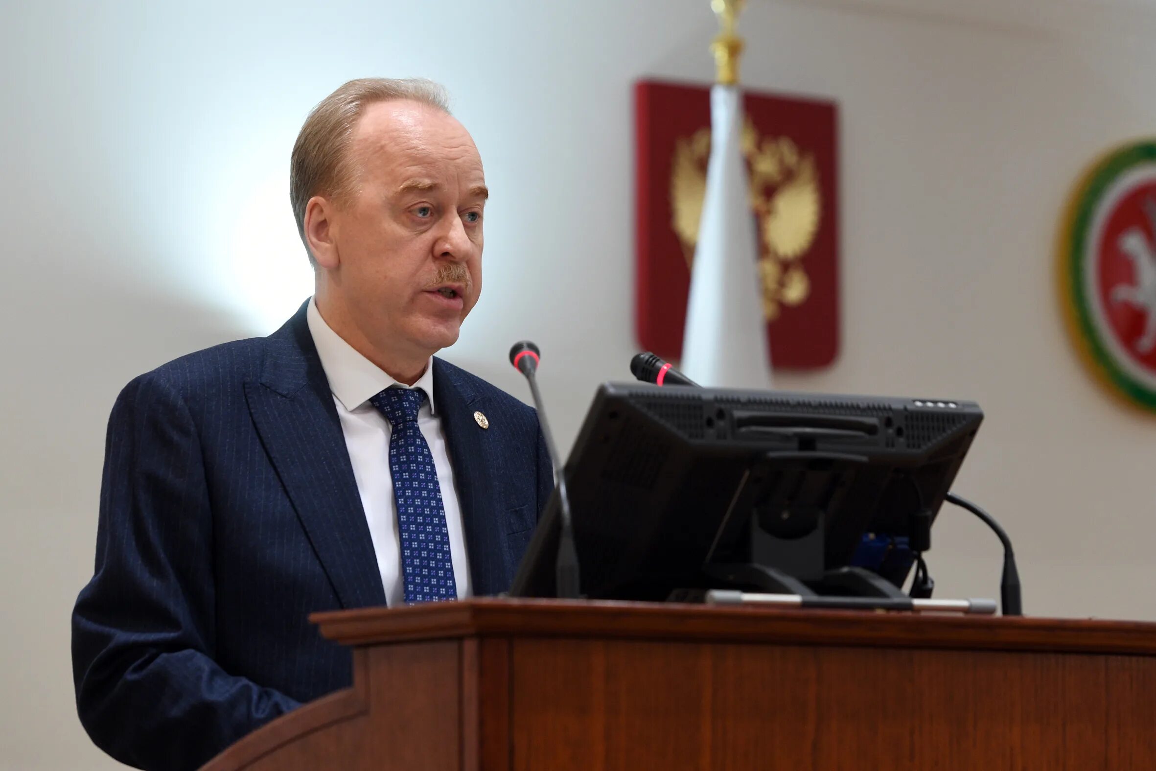 Руководитель аппарата татарстана. Терентьев аппарат президента рт. терентьев александр михайлович татарстан. руководитель аппарата президента татарии. александр терентьев татарстан фото.