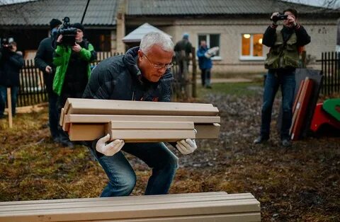 Часы общественных работ
