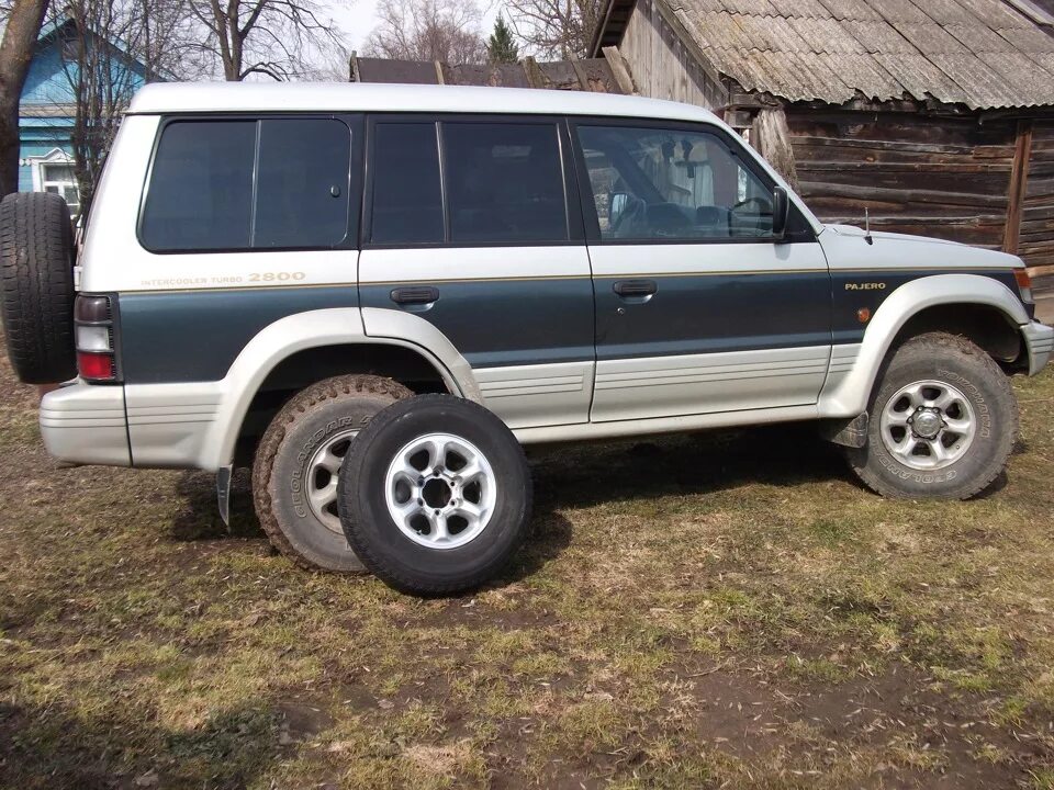 Mitsubishi Pajero 2 диски. Митсубиси Паджеро 2 Рестайлинг. Митсубиси Паджеро на 235/75/15. Паджеро 2 2.8 дизель. Mitsubishi pajero шины