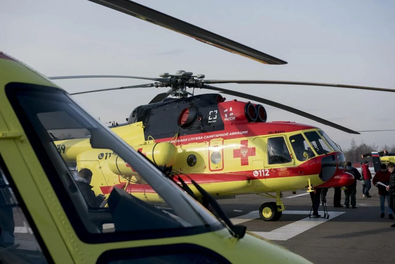 Помощь вертолет. Вертолет ми-8 санавиации. санитарный вертолет ансат. ансат вертолёт санавиация. вертолет ми 8 нсса.