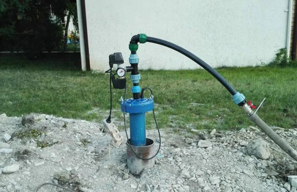 Пробурили скважину что делать дальше. Бурение скважин на воду. Эрлифт для очистки скважины. Обустройство скважины. Бурение скважин на воду.