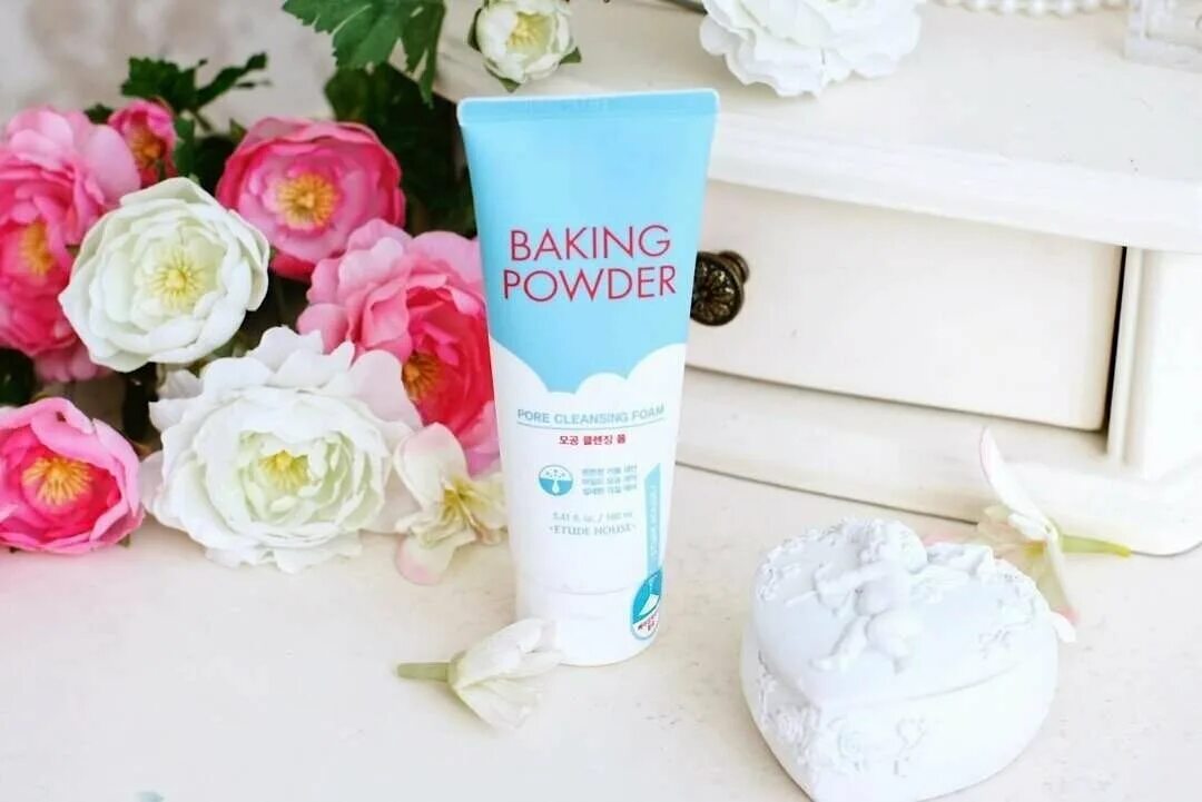 Baking powder pore cleansing