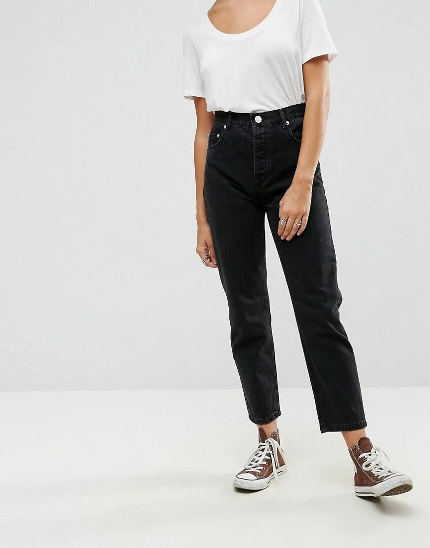 Черные бойфренды. Черные прямые джинсы ASOS Design Florence authentic - выбеленный черный / w26 l32. Черные прямые джинсы женские. Джинсы straight черные женские. Черные джинсы мом прямые.