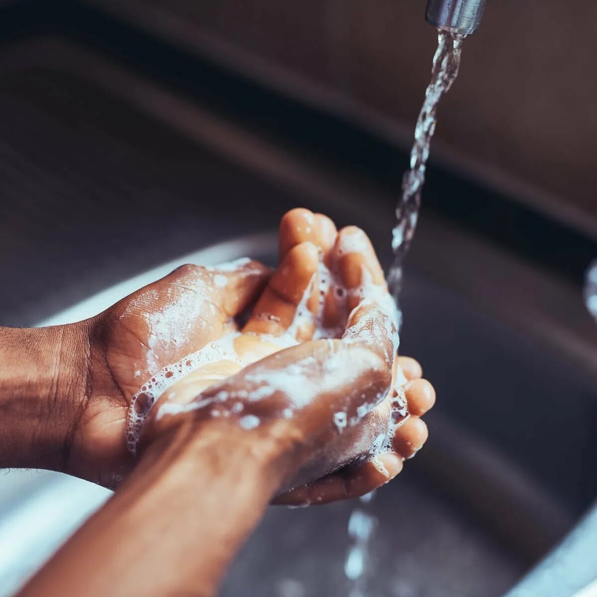 Руки мыть руки ы. Мытье рук. Мыть руки. Мыло для рук. Мытье рук Эстетика.