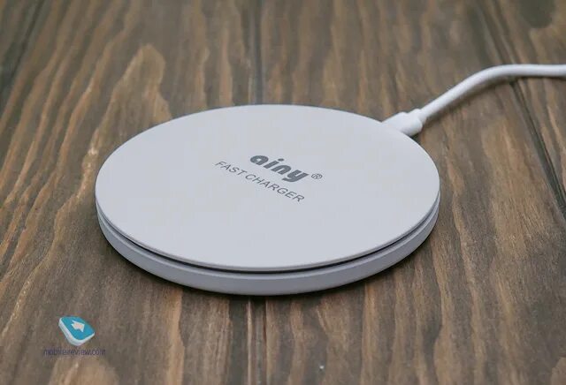 S24 закругл беспроводная зарядка. Беспроводная зарядка fantasy wireless charger. Беспроводная зарядка для мотоцикла. Беспроводная зарядка для ноутбука. Ультратонкая беспроводная зарядка.