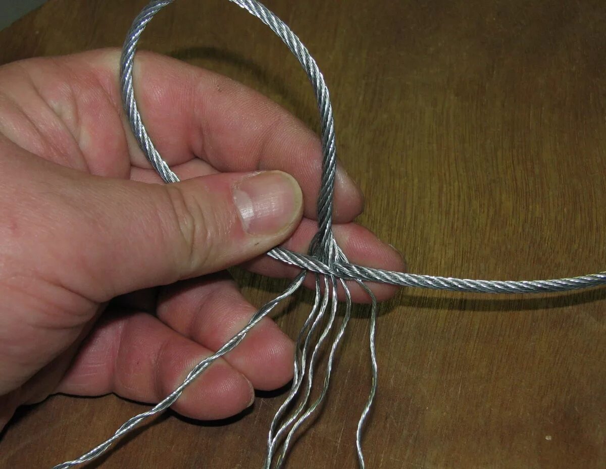 Сделать петлю своими руками. Плетение металлического троса. Трос стальной с петлями. Сращиваем металлический трос. Плетение стального троса.