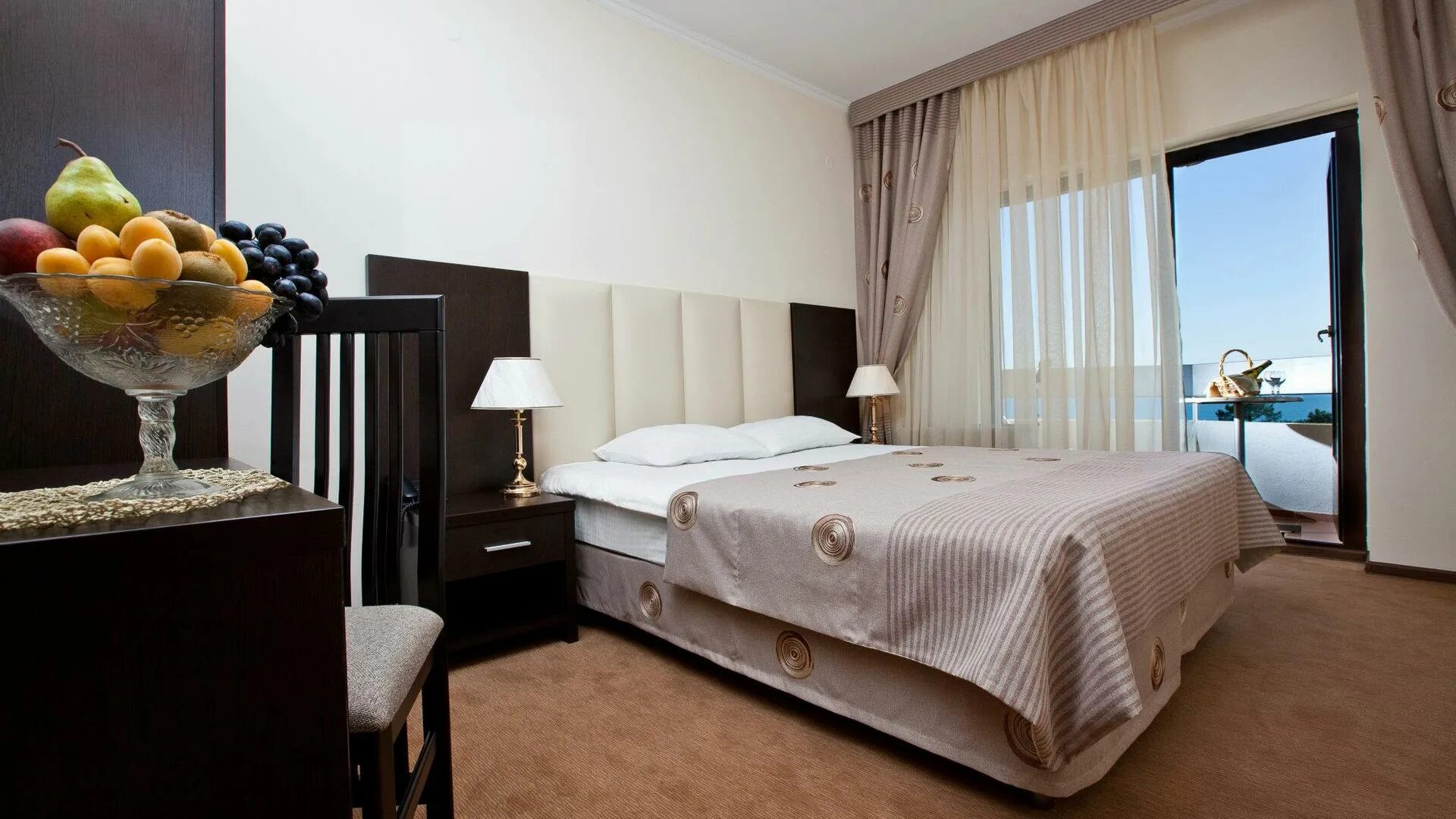 Сочи отель фэмили спутник. Сочи отель фэмили спутник. Sputnik resort spa сочи. Алеан спутник резорт. Сочи отель фэмили спутник.