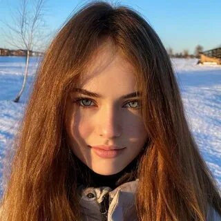 Очень красивые девочки дают