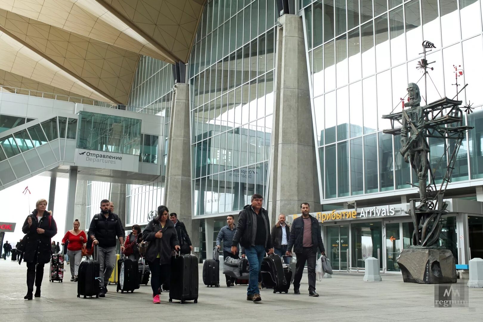 Международный аэропорт «Пулково» в Санкт-Петербурге. Санкт Петербург Airport Pulkovo. Аэропорт Пулково внутри. Пулково 2020. Пулково прилет спб спб аэропорт пулково