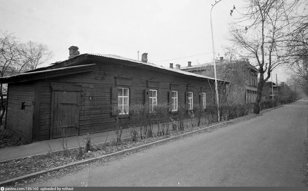 Городом бабушкиным районы. Улица Бабушкина Иркутск. Иркутск ул Бабушкина-18. Бабушкина 11 Иркутск. Улица Бабушкина 70.