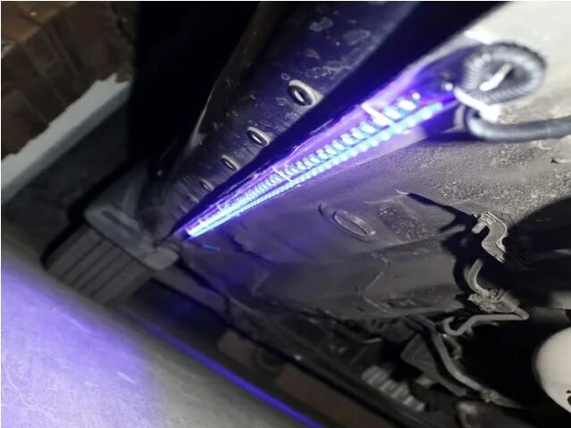 Установить подсветку днища. Подсветка днища в ford focus 2. подсветка днища инфинити fx35. форд фокус 3 подсветка днища. подсветка днища форд рейнджер.