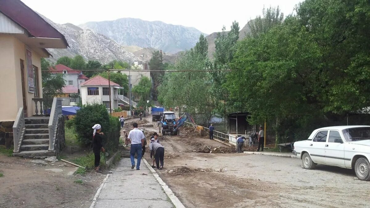 Город кадамжай. Пульгон киргизия. Кадамжай 82. Город кадамжай. Кадамжай на карте.