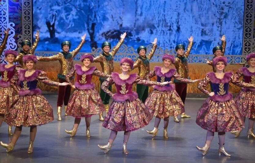 шоу золотое кольцо. национальный театр народной музыки и песни золотое кольцо. фольклор россии шоу. шоу музей золотое кольцо в ярославле. театр кадышевой.