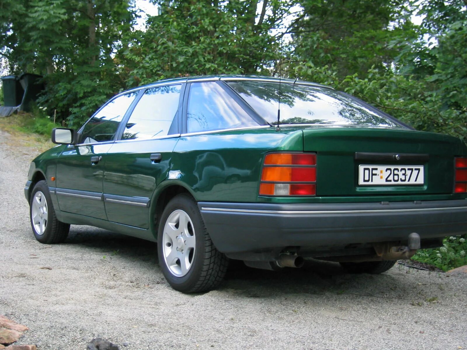 Форд скорпио 2 поколения. Скорпио форд 1985 седан. Ford scorpio 2. Ford scorpio 1 седан. Ford scorpio 1.