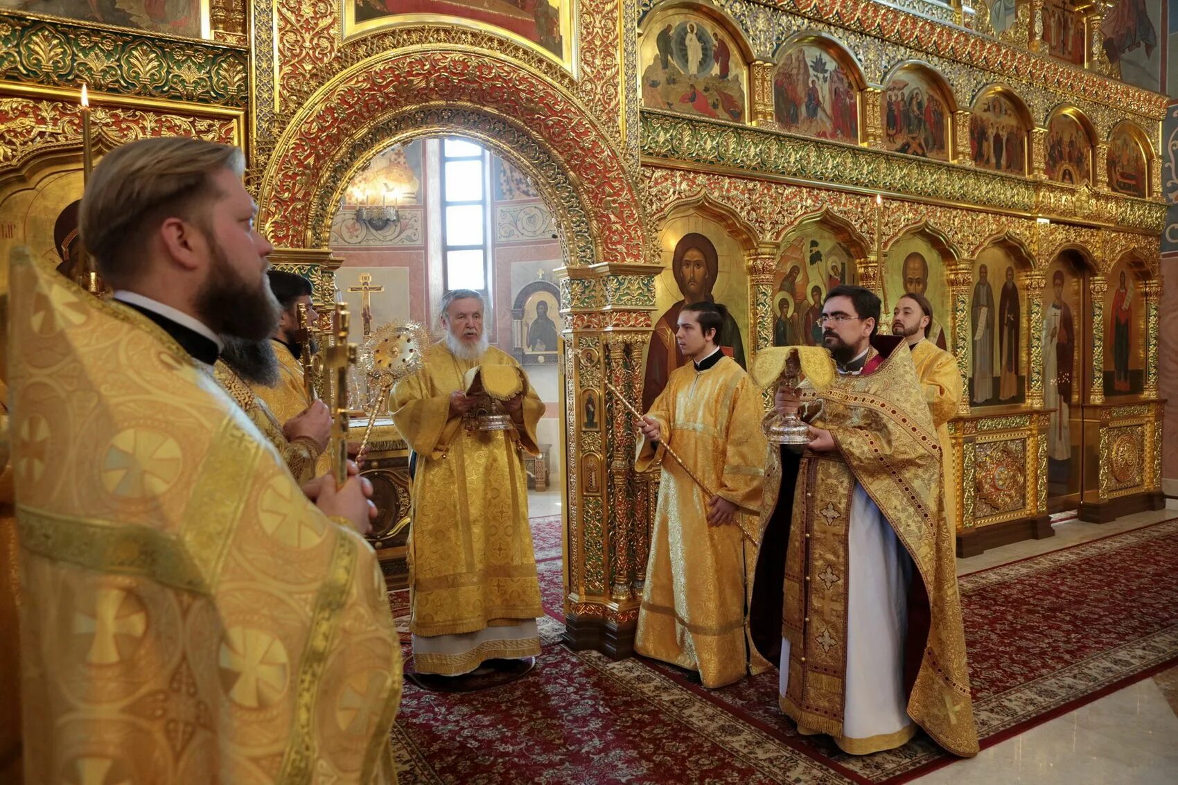 Троицком храме в реутове. Храм казанской иконы божией матери реутов. Покровско-васильевский мужской монастырь. Троицком храме в реутове. Храм казанской иконы божией матери в реутово.