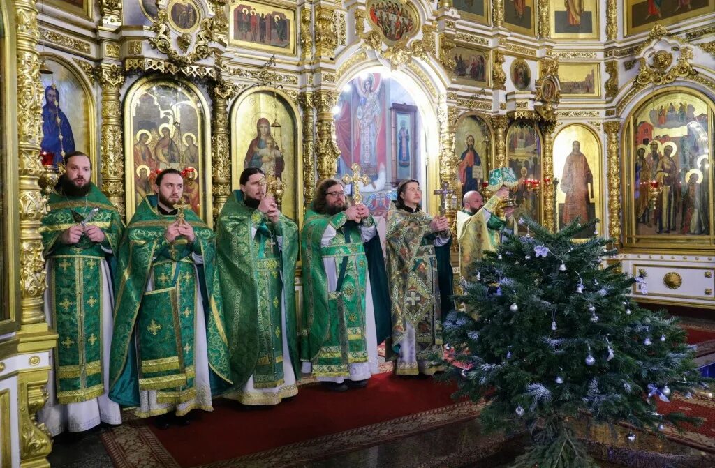 Расписание храма орехово зуево. Никольский храм орехово-зуево. главный собор орехово зуевского благочиния. никольский храм город орехово зуево. благочинный орехово-зуевского района.