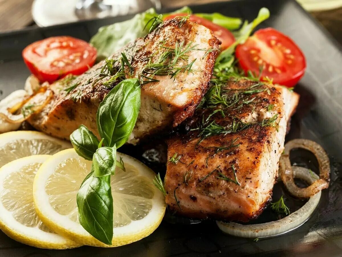 красивые блюда из рыбы. блюда из рыбы. второе рыбное. рыба с овощами. красивые рыбные блюда.