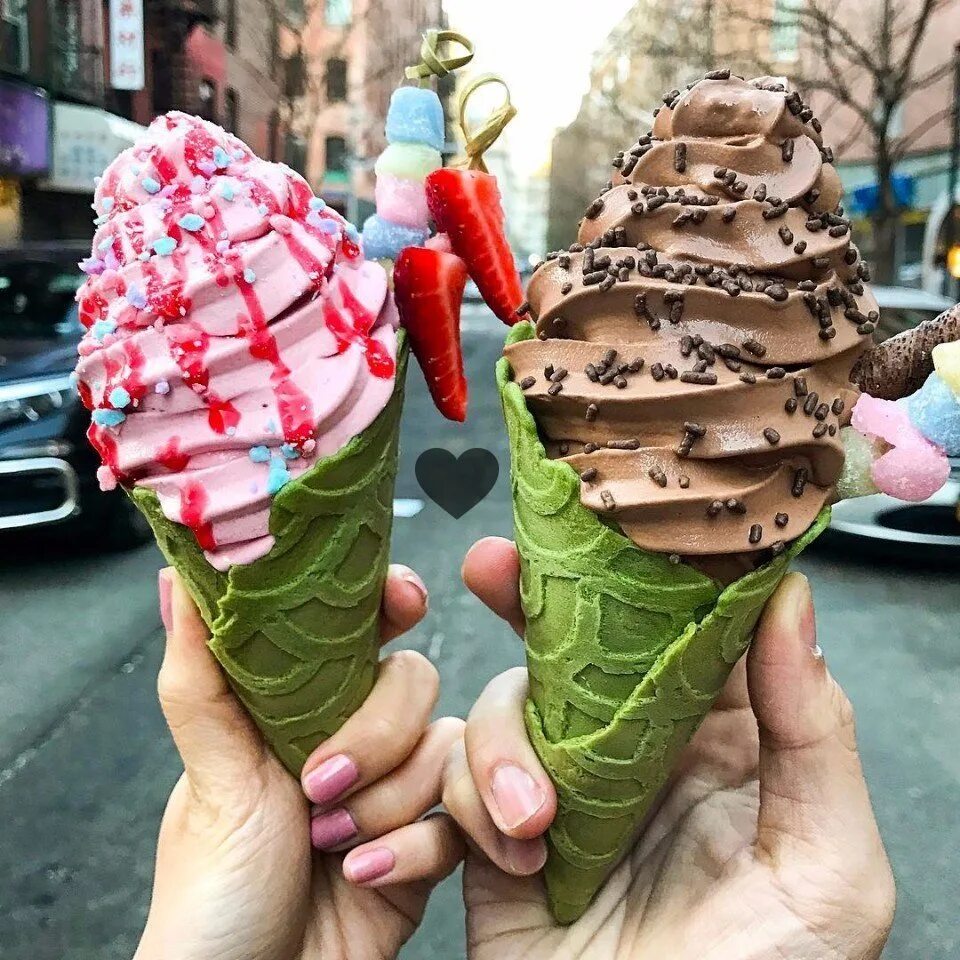 Мороженки 2. Необычные формы мороженого. Французское мороженое. Два мороженых. Мороженое на двоих.